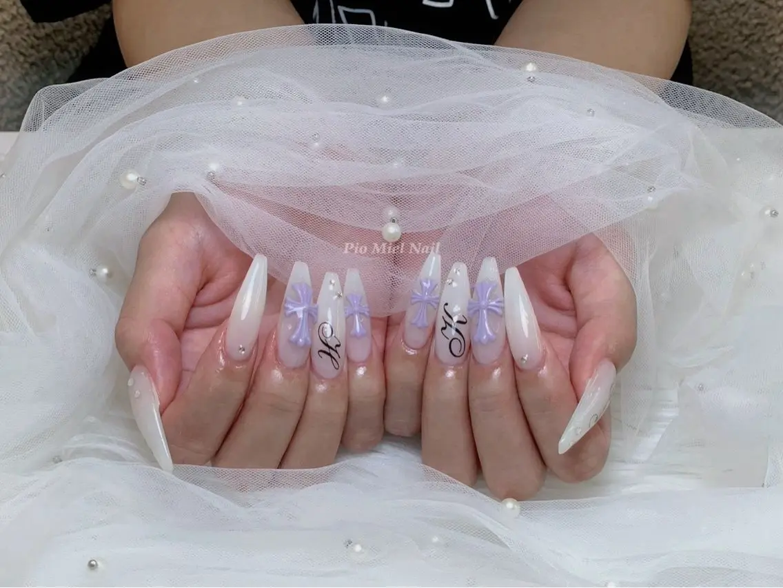 ネイル ハンドネイル HANA 長さだしのネイルデザイン
