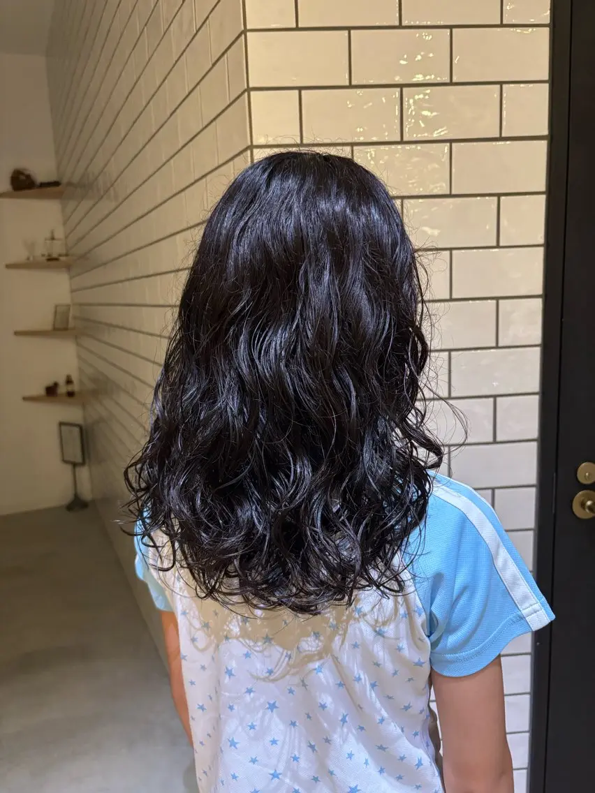 ロング パーマ スパイラルパーマ 工藤 暖のヘアスタイル