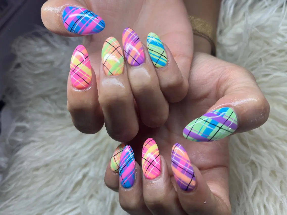 ネイル ハンドネイル フットネイル Nail salon LuaRのネイルデザイン