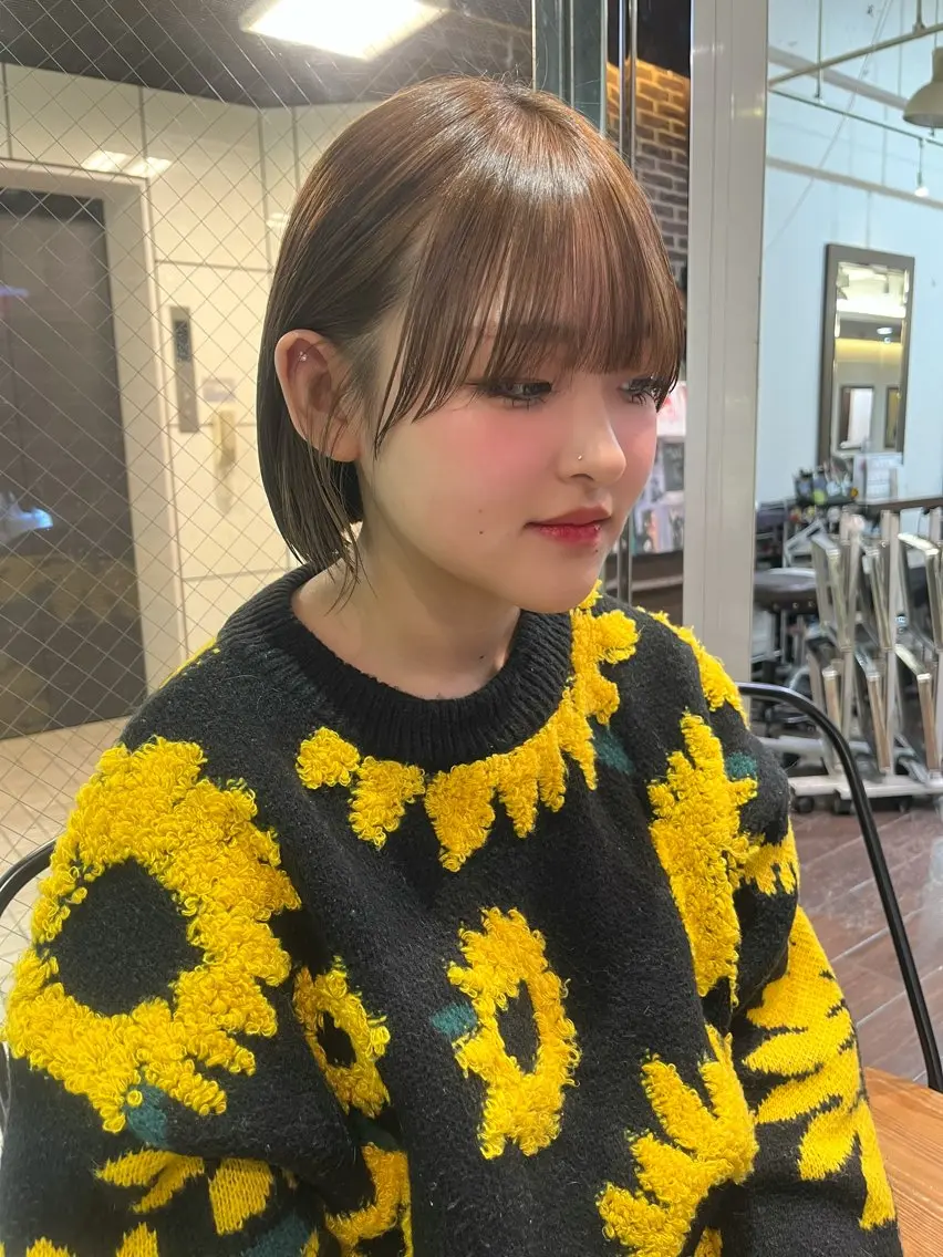 ショート ミルクティーブラウン ボブ 顔周りカット 髪質改善 カットパーマ 🌀あさみのヘアスタイル