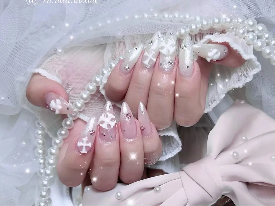 ネイル ハンドネイル YURI NAILのネイルデザイン