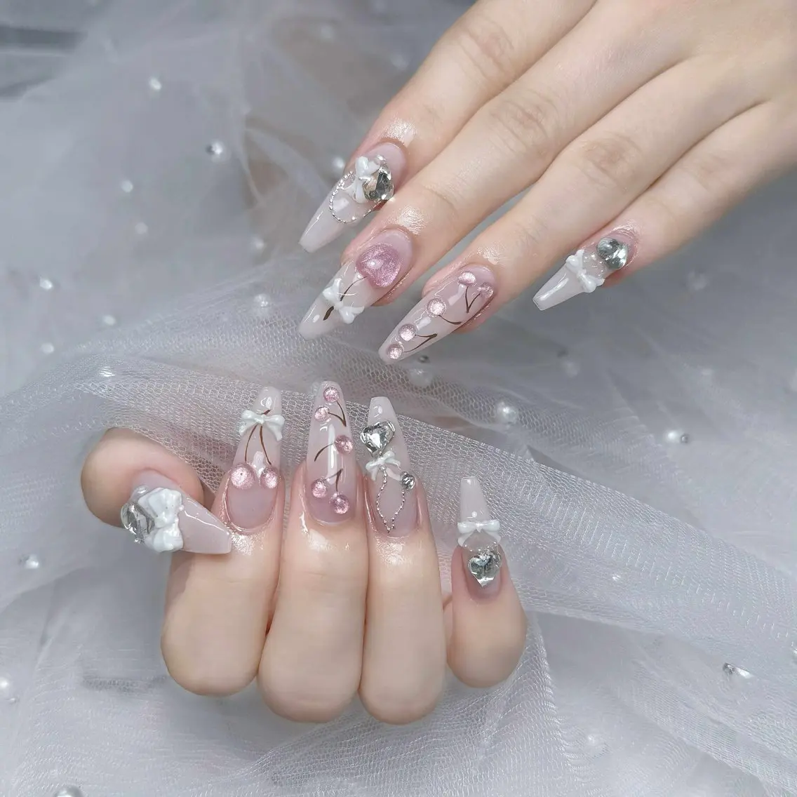 ネイル ハンドネイル ハンドケア Nova Nail Nambaのネイルデザイン