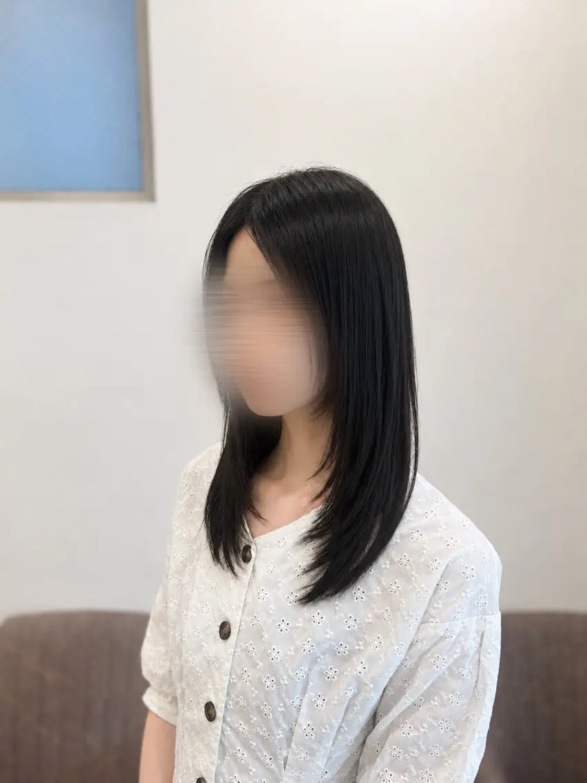 セミロング レイヤーカット 星 唯那のヘアスタイル