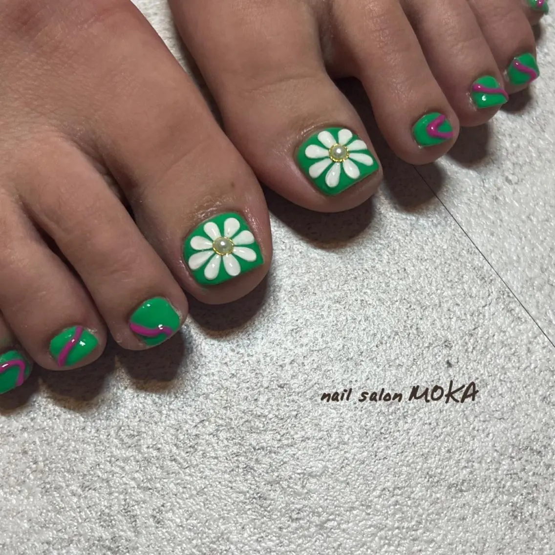 ネイル フラワーネイル ぷっくりネイル nail. MOKAのネイルデザイン
