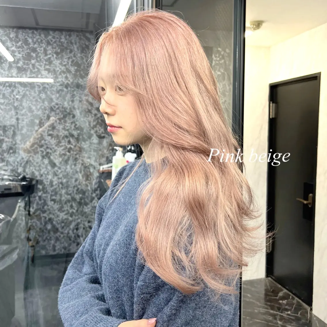 ロング カラー シールエクステ ハイトーンカラー エクステ ヘアカラー シールエクステ特化 ハイトーン、NANAのヘアスタイル