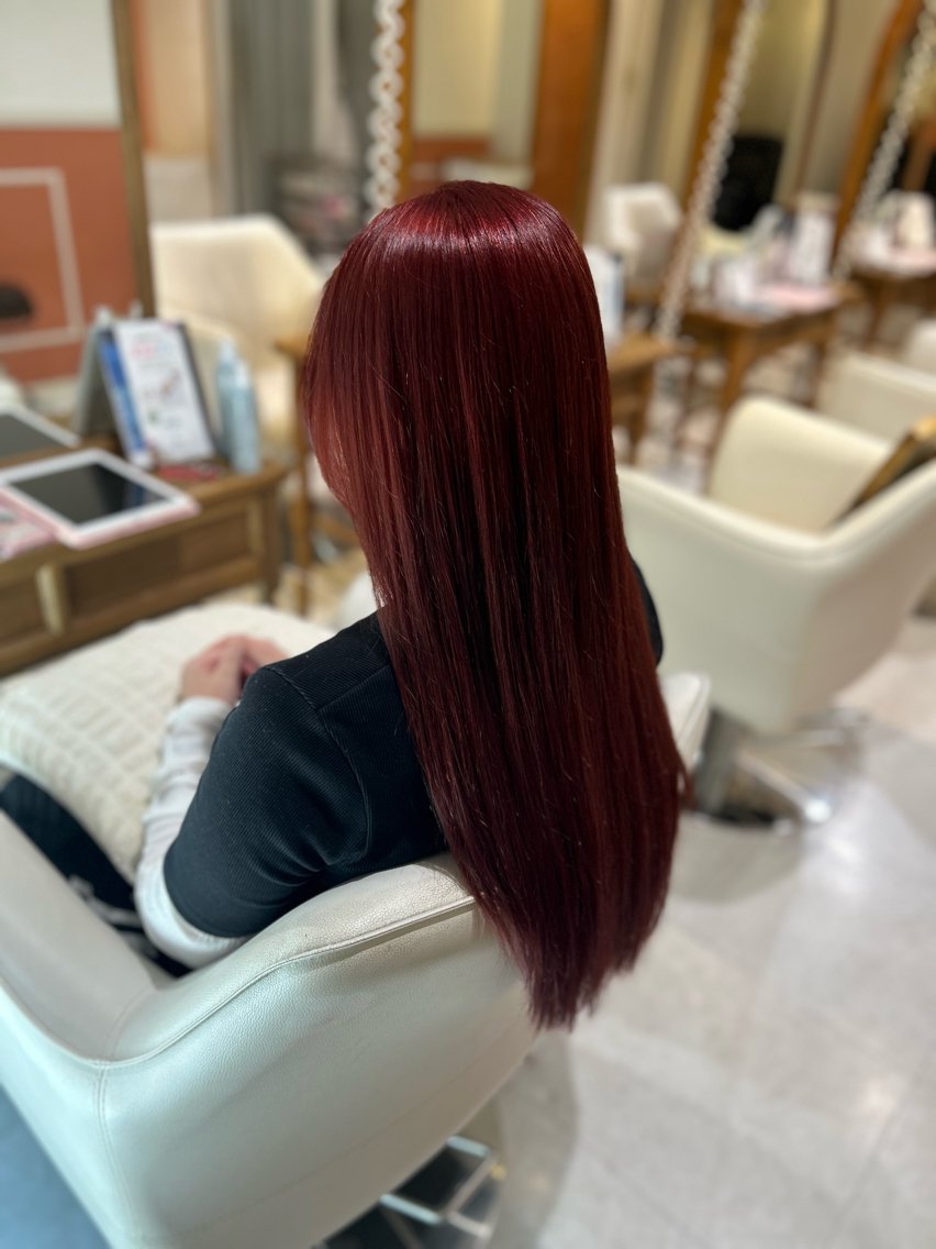 ロング カラー 中山 知優のヘアスタイル