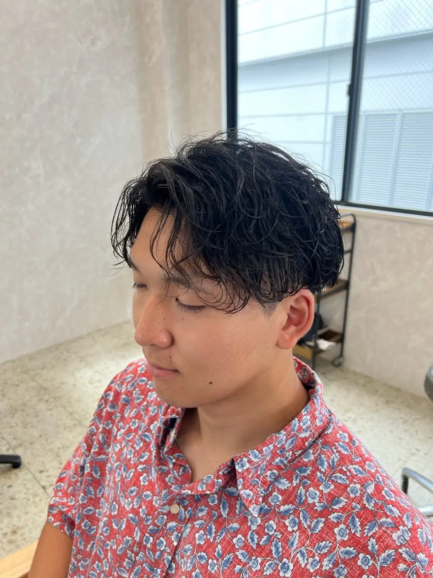 ショート メンズ センターパート メンズパーマ 似合わせカット カット 近藤 叶大のヘアスタイル