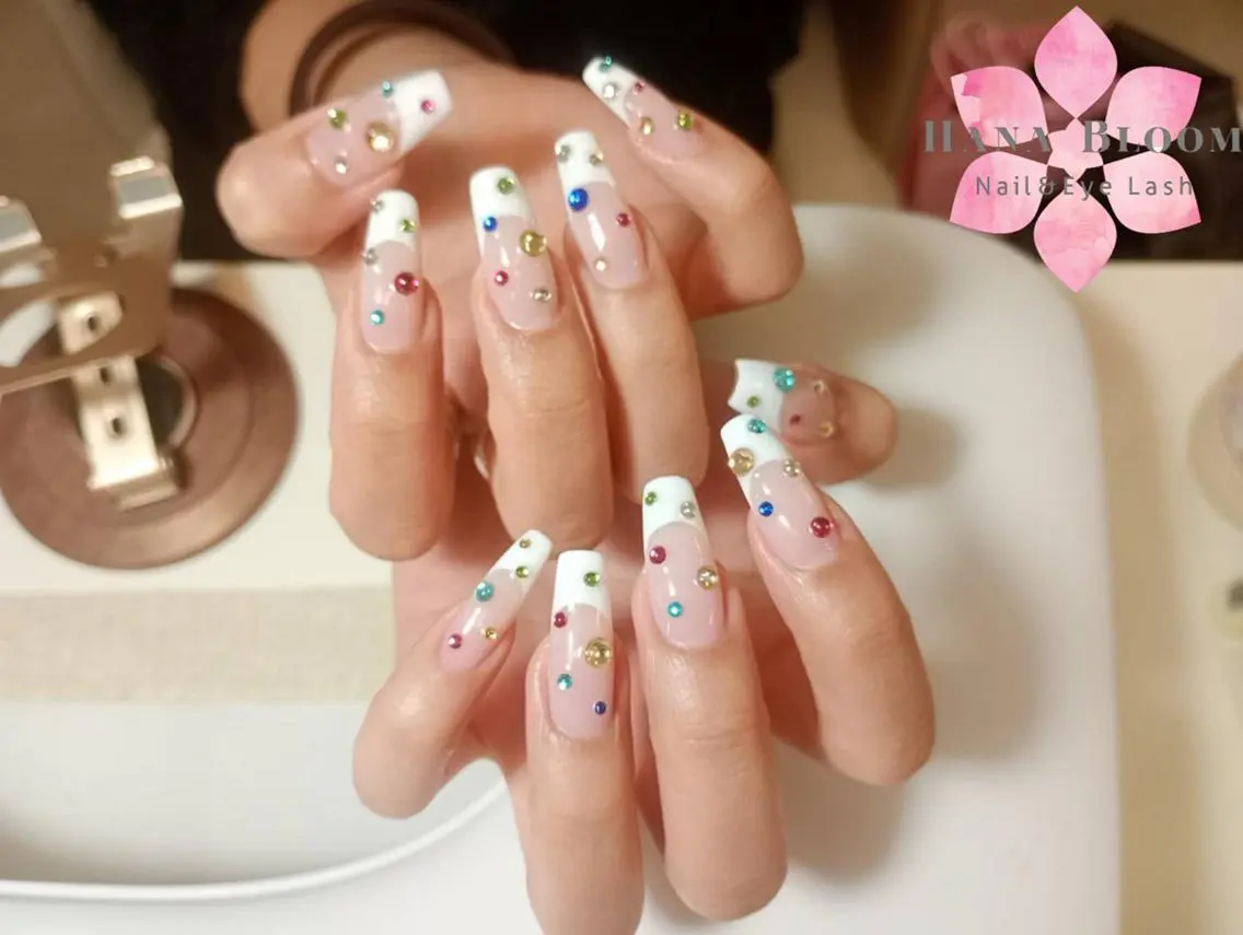 ネイル チークネイル 長さ出し フレンチネイル ジェルネイル マグネットネイル ハンドネイル ハンドケア Hana Bloom Nail💜Akiのネイルデザイン
