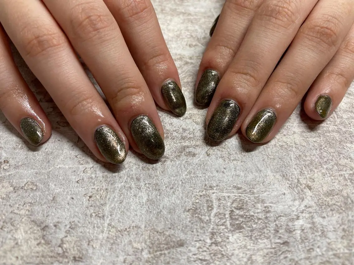 ネイル マグネットネイル 黄色 ハンドネイル mogunail &blowのネイルデザイン