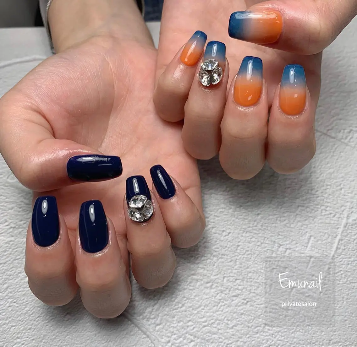ネイル ストーンネイル Emu Nailのネイルデザイン