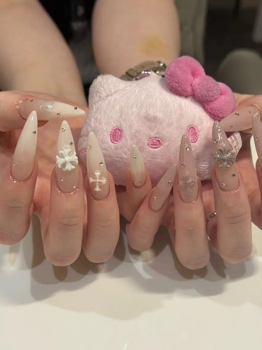 ネイル nailstudio MØD.のネイルデザイン