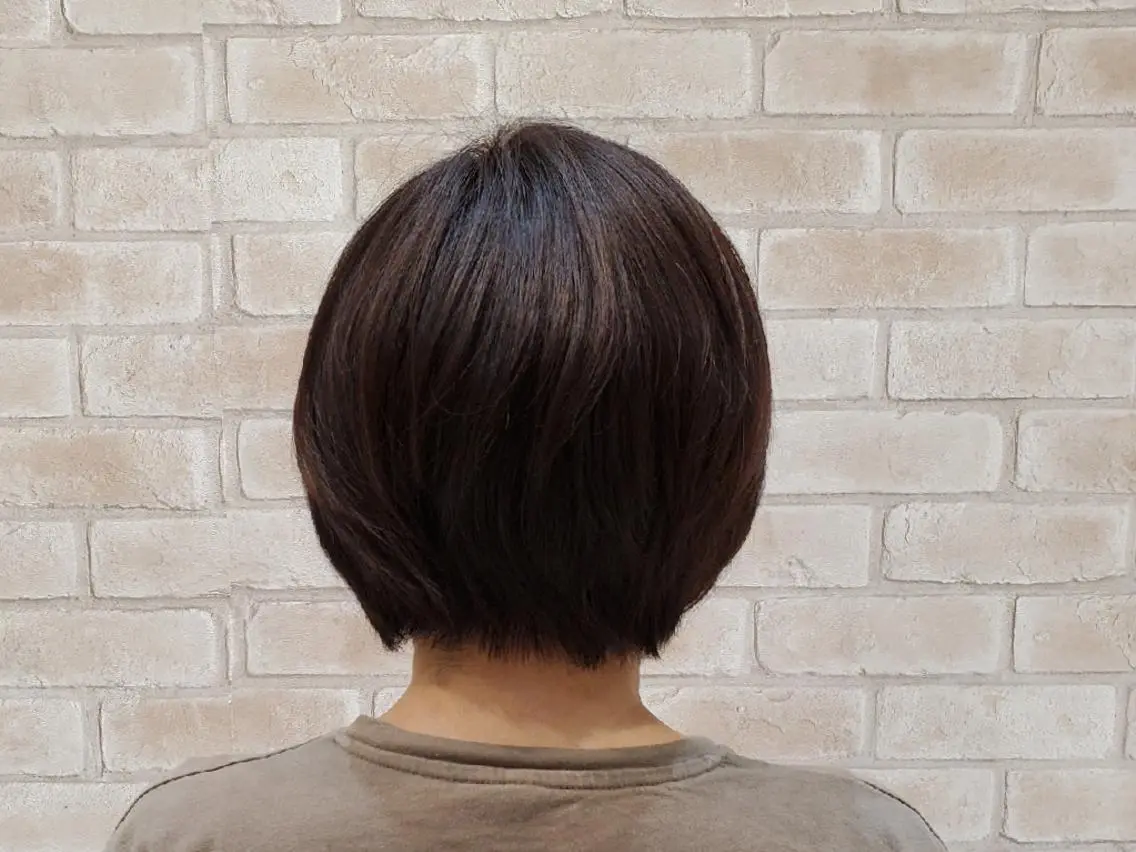 ショート カラー 伊藤 未紗希のヘアスタイル