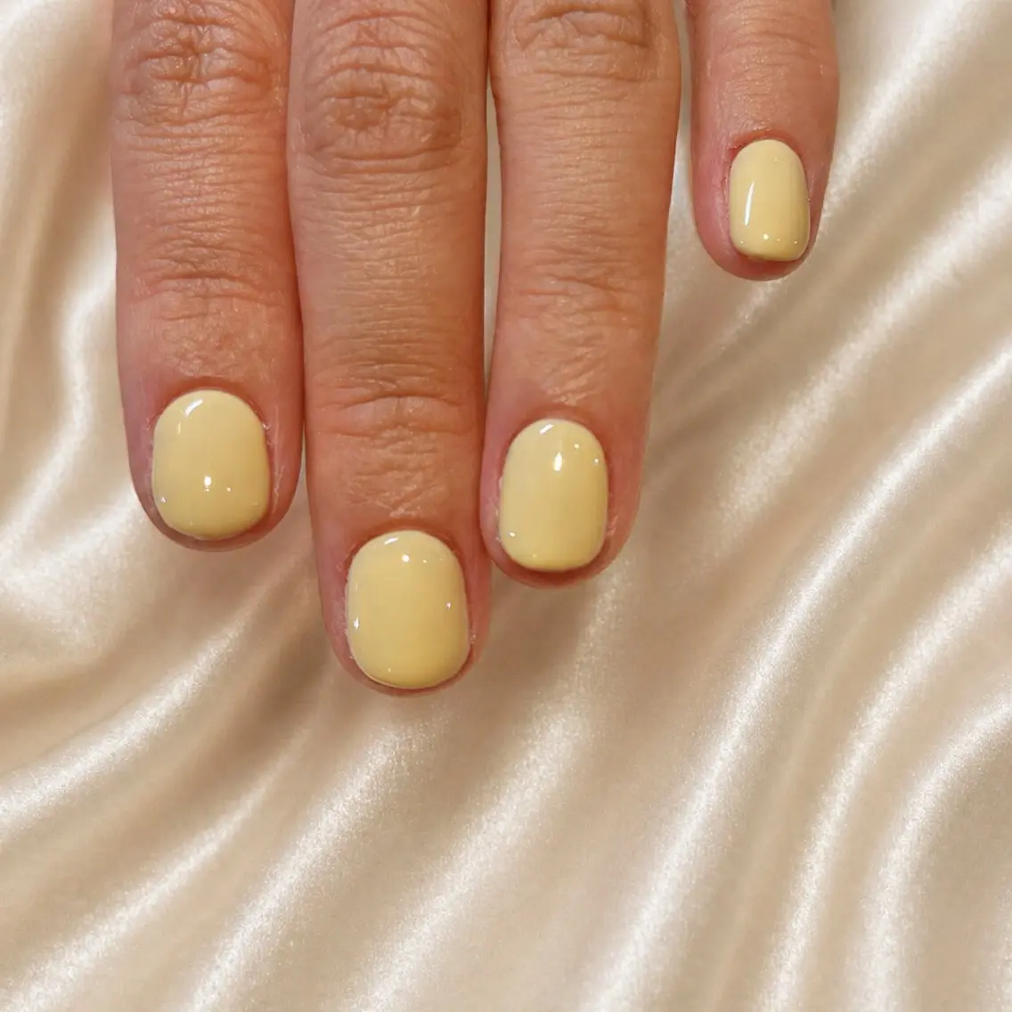 ネイル ワンカラーネイル モデル募集🍑渋谷 Nanamiのネイルデザイン