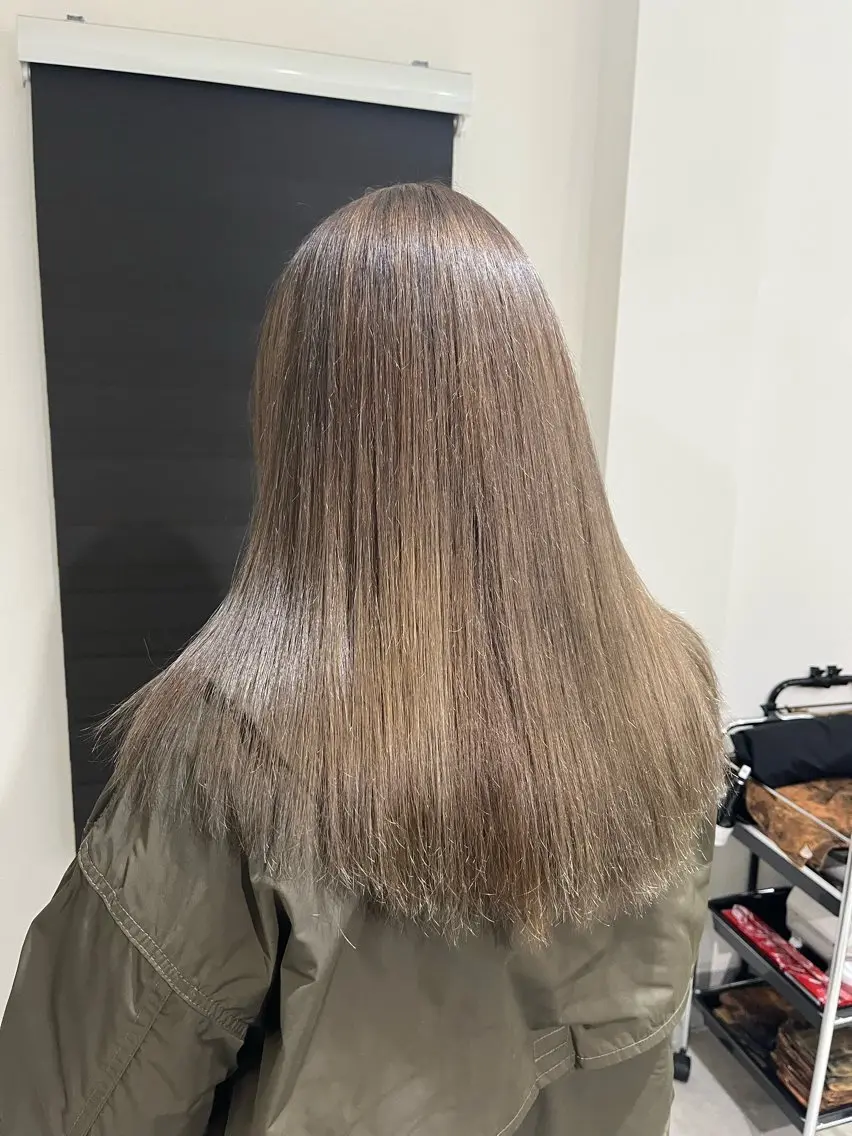 ロング カラー ブレイブヘアデザイン れんのヘアスタイル