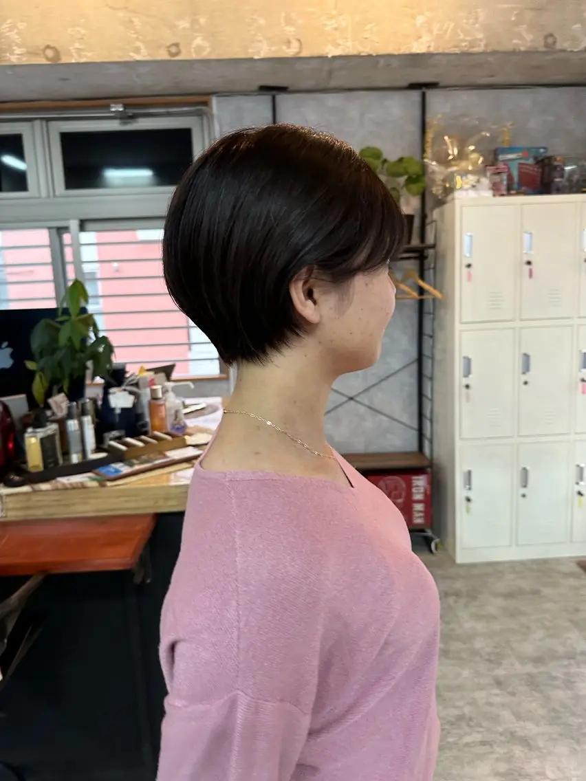 ショート 切りっぱなしボブ ショートボブ ハンサムショート 丸みショート ボブ モテ髪/ボブ/ショー ト/アダチフウトのヘアスタイル