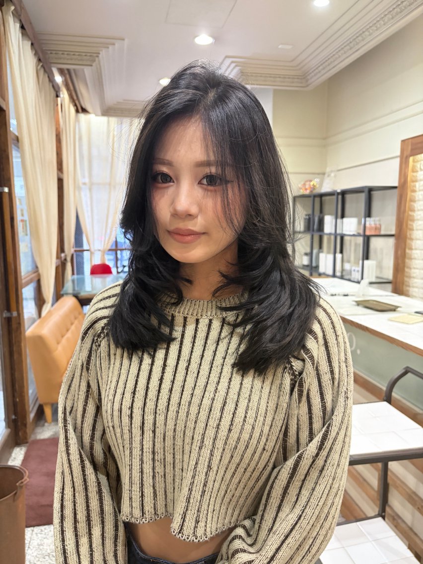 ミディアム ミディアムレイヤー レイヤーカット KANNA🌴💛 /nico心斎橋のヘアスタイル