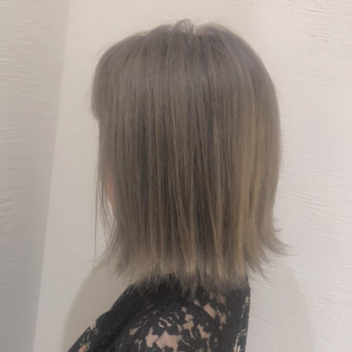 ショート 岸川 恭子のヘアスタイル