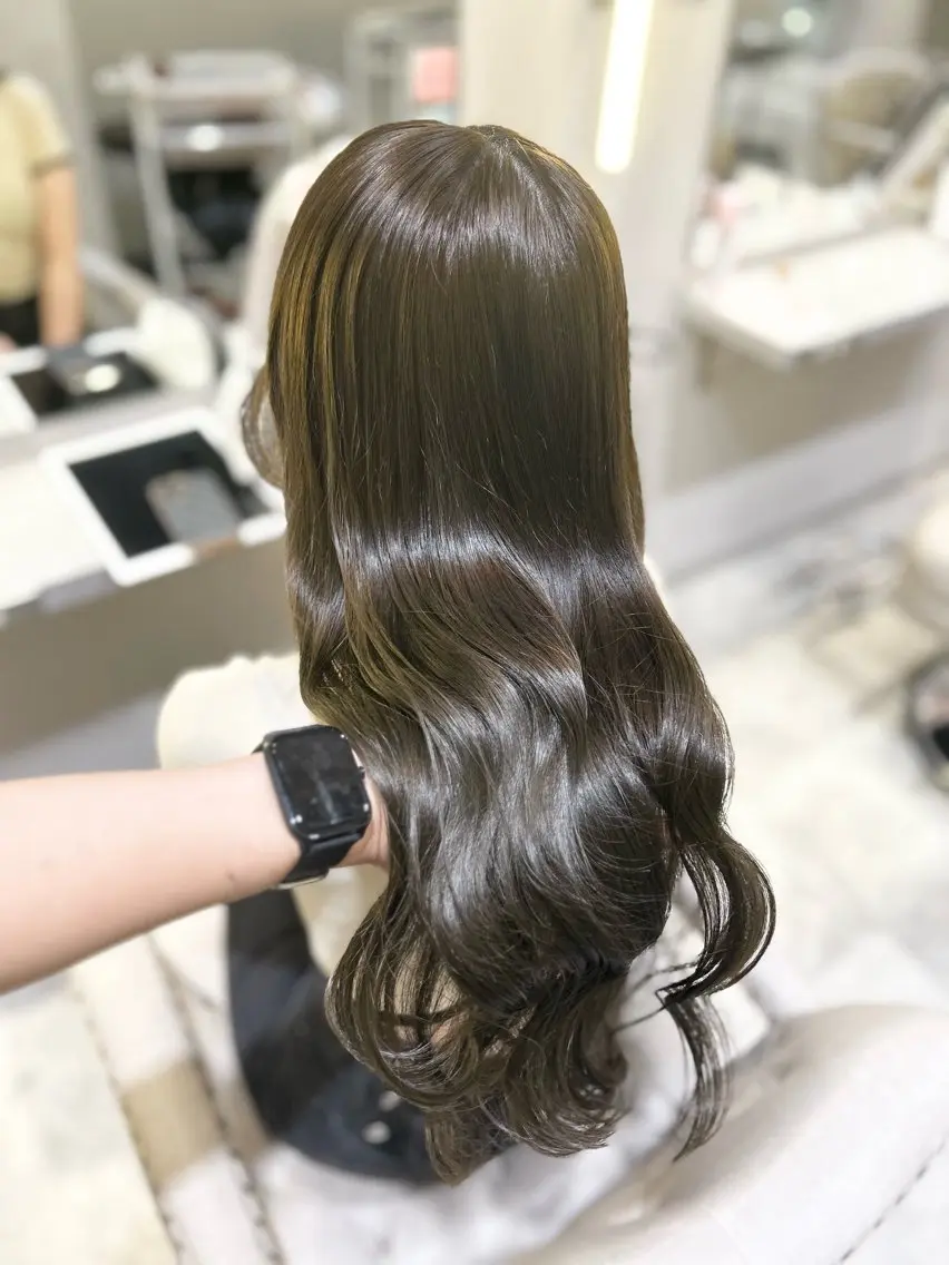 ロング カラー ベージュカラー 透明感カラー オリーブベージュ 🐰🎀艶髪特化 yuzuka🎀🐰のヘアスタイル