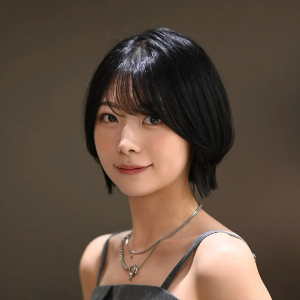 ショート カラー 黒髪 ボブ カット ヘアカラー 垢抜け美容師✨/ えばらひではるのヘアスタイル