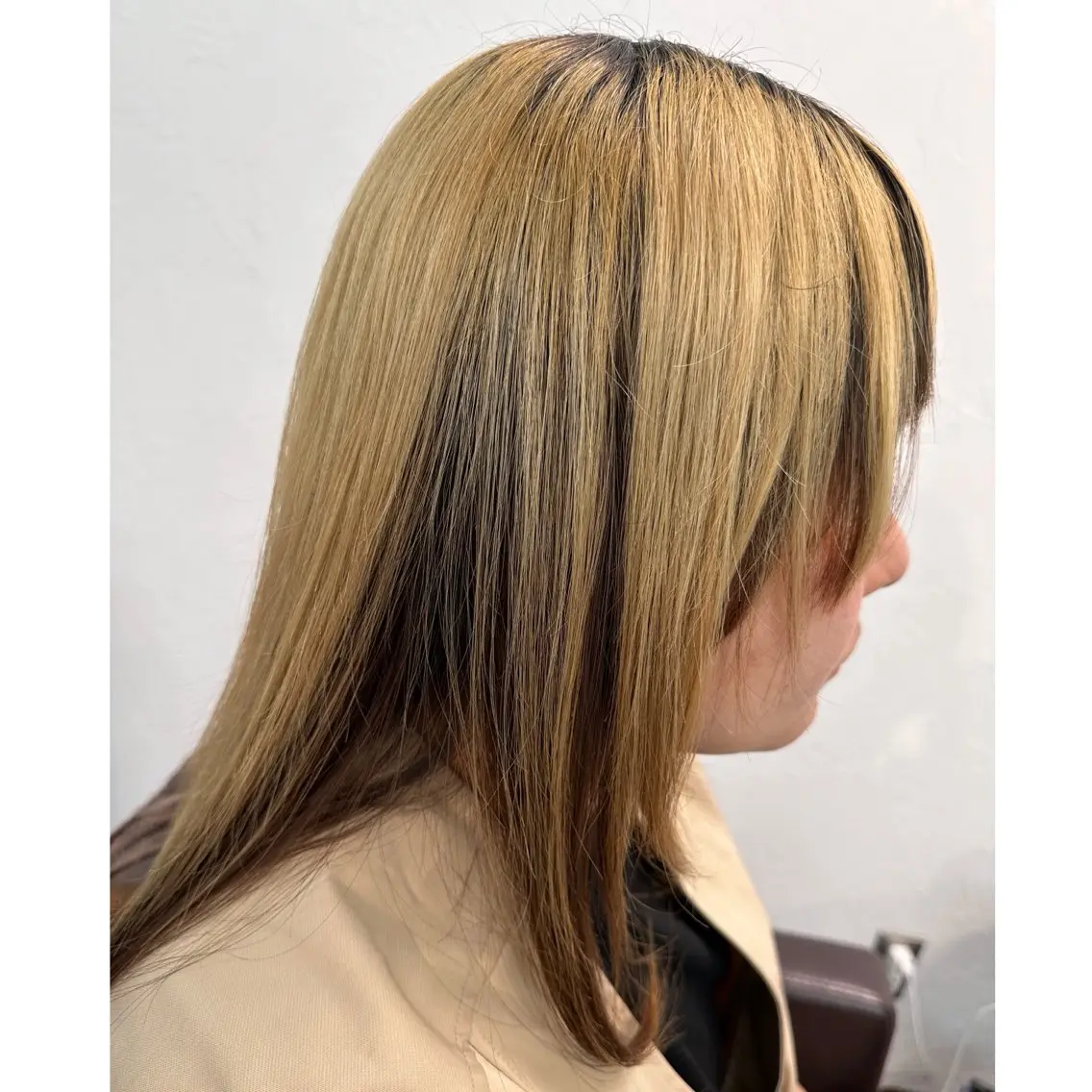 セミロング 三原 友美のヘアスタイル