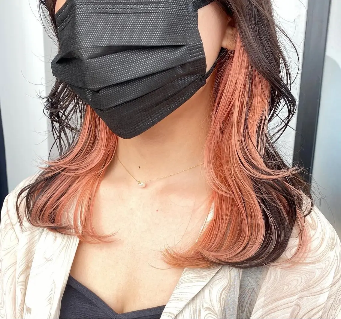 ミディアム 岡田 陸のヘアスタイル