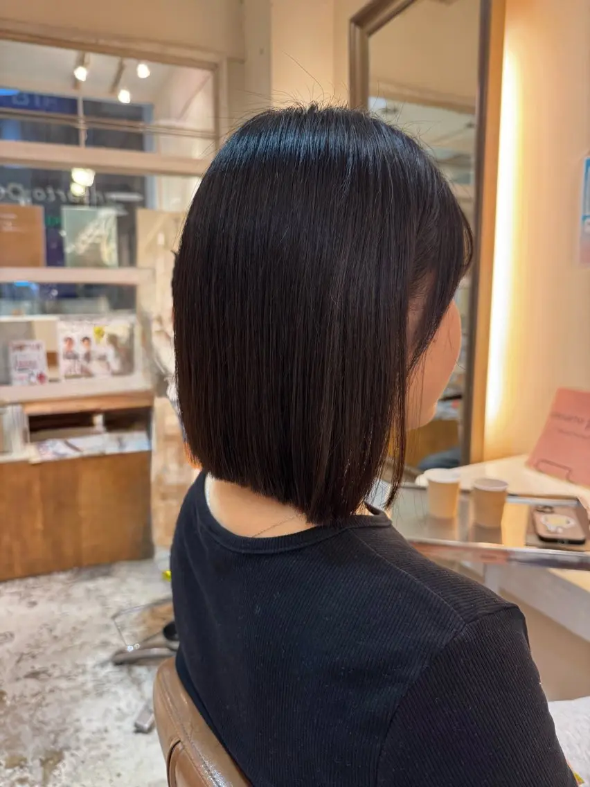 ミディアム カット 縮毛矯正 トリートメント ヘッドスパ タツキ/レイヤー/ パーマ/艶カラーのヘアスタイル