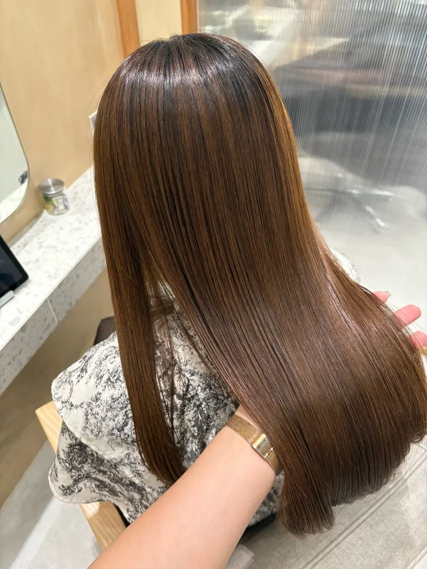 セミロング カラー カット 縮毛矯正 暖色韓国ヘア🤍 保科侑花のヘアスタイル
