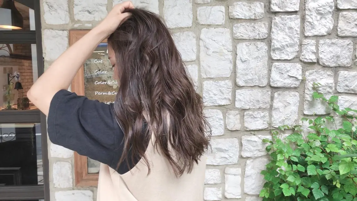 セミロング カラー パーマ ヘアアレンジ メンズ キッズ ネイル マツエク・マツパ ベージュカラー フォギーベージュ 髪質改善/透明感 OAK兵庫のヘアスタイル