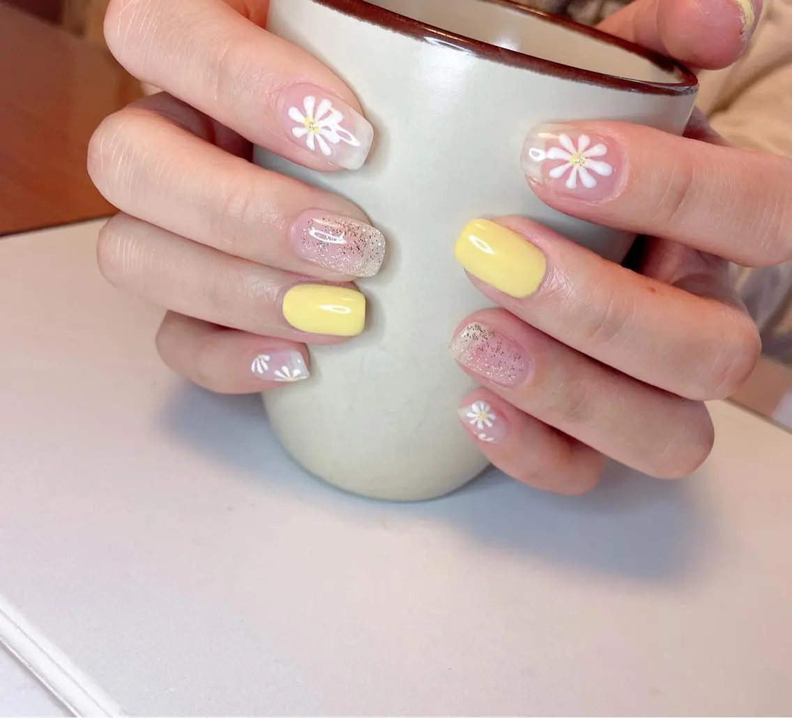 ネイル M🌷nail 長さだし専門店のネイルデザイン