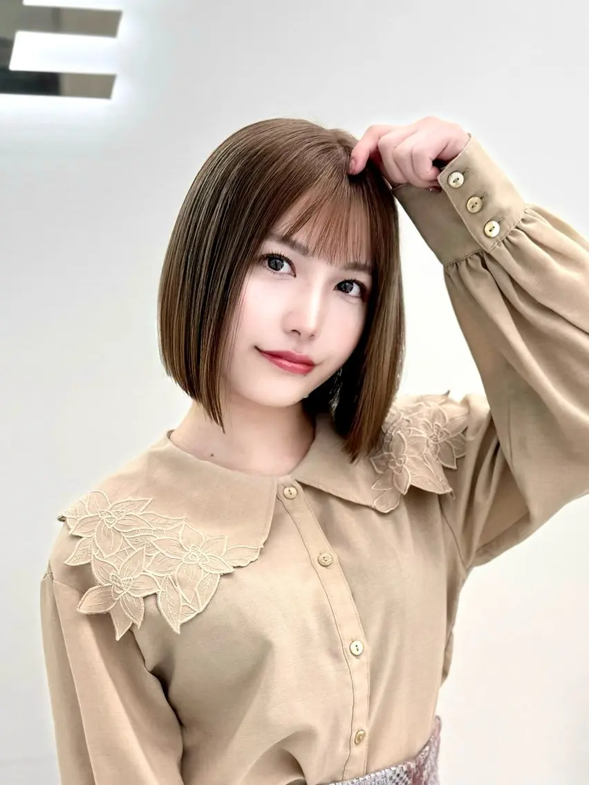 ショート カラー ヘアアレンジ カット ヘアカラー トリートメント ヘッドスパ ヘアセット 縮毛矯正🤍 盛れるボブ/ひかりのヘアスタイル