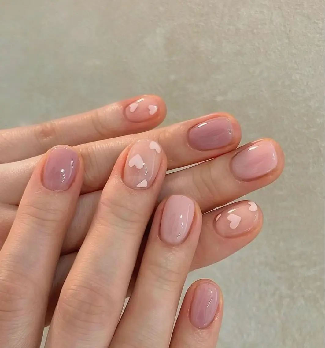 ネイル 長さ出し フットネイル フレンチネイル ジェルネイル ガラスフレンチ More Glam八王子店のネイルデザイン