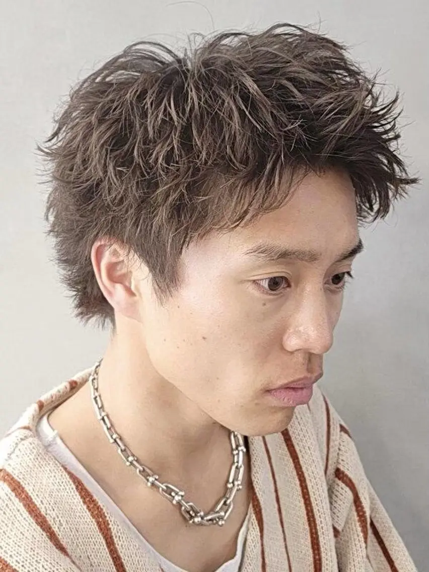 カラー パーマ メンズ メンズパーマ スパイキーショート カット パーマ fifth原宿 宮部蓮のヘアスタイル