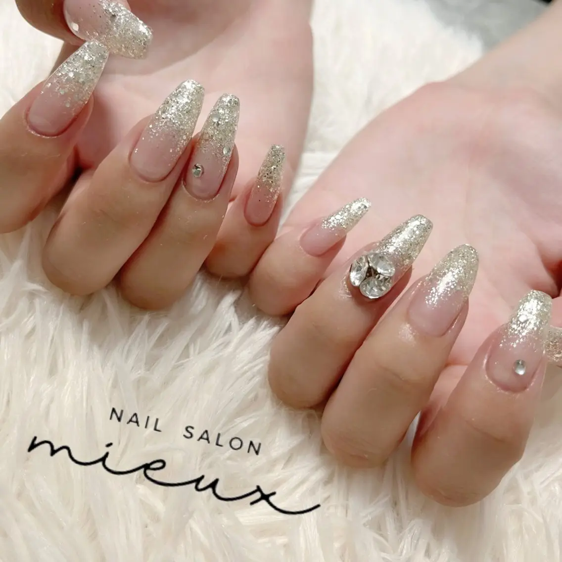 ネイル ストーンネイル ハンドネイル nailsalon mieuxのネイルデザイン