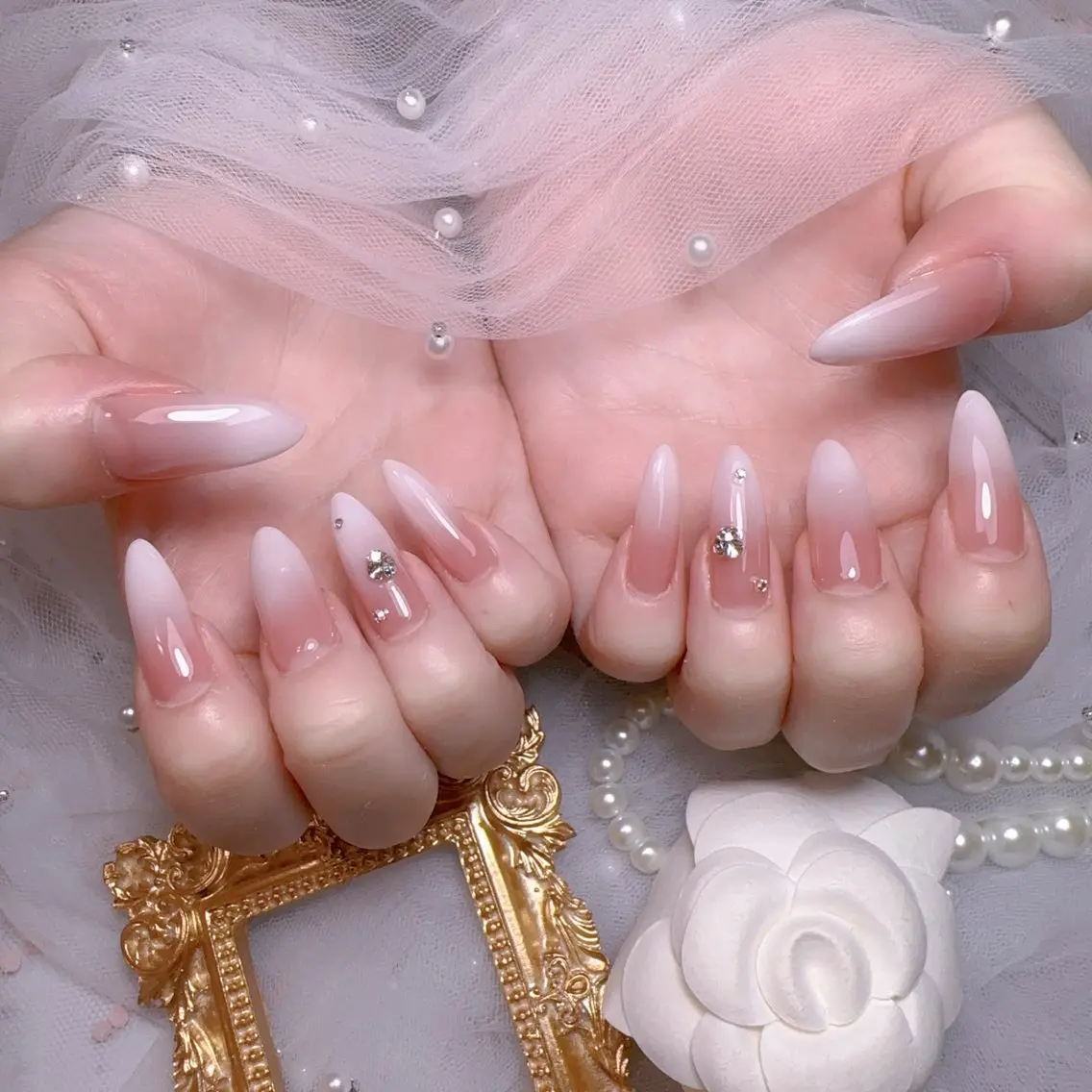 ネイル オーロラネイル フットネイル 韓国ネイル ラメ(グリッター) ラメグラデーション ハンドネイル Belle nail salon 新小岩のネイルデザイン