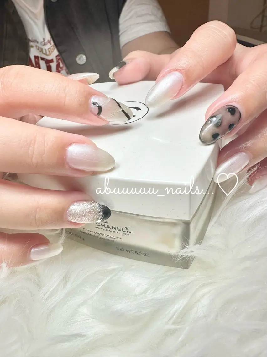 ネイル アートネイル フレンチネイル ハート ニュアンスネイル abuuuuu nailsのネイルデザイン