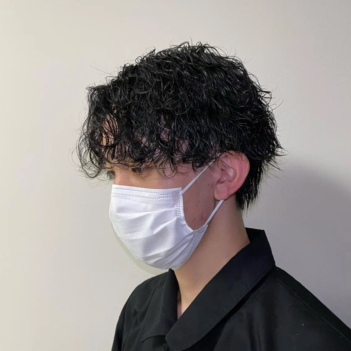 ショート パーマ メンズ センターパート 波巻きパーマ 🌴パーマオタク🌴 長谷川 諒佑🌈のヘアスタイル