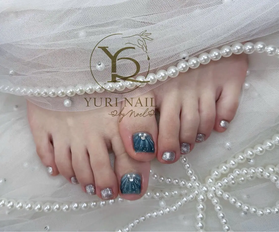 ネイル チークネイル フットネイル フレンチネイル グラデーション キラキラネイル フットネイル ハンドケア YURI Nail Funabashiのネイルデザイン