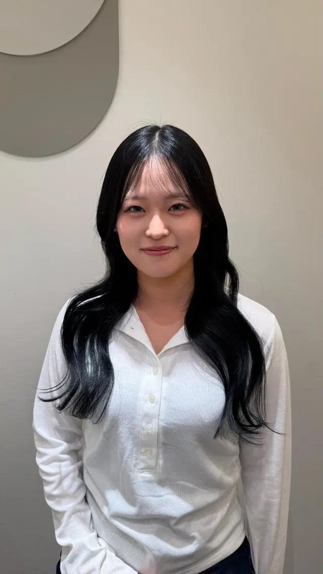 ロング レイヤーカット echelle 🐈‍⬛瑠菜のヘアスタイル