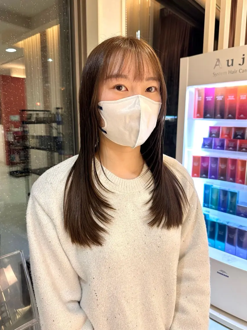 ミディアム 顔周りカット レイヤーカット 三宅 壱輝のヘアスタイル