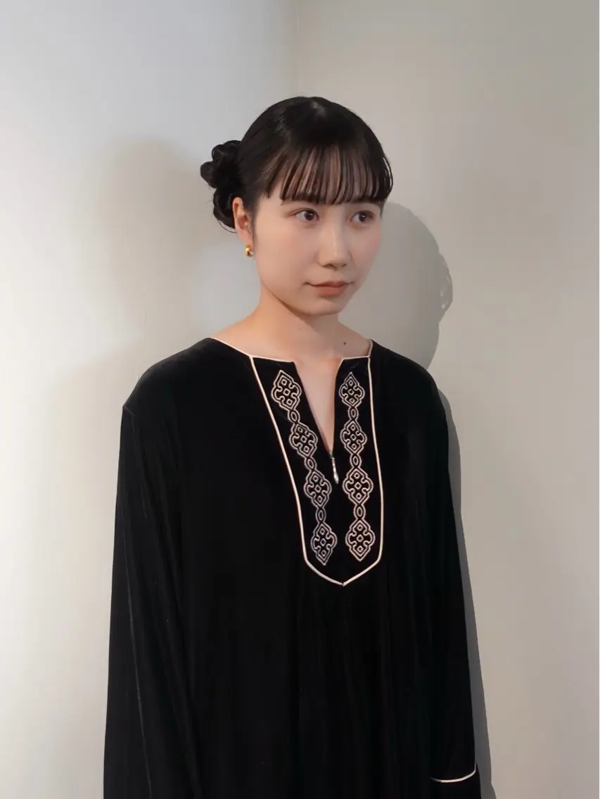 ロング カラー ヘアアレンジ 結婚式・ブライダル ヘアセット mina 🌷のヘアスタイル