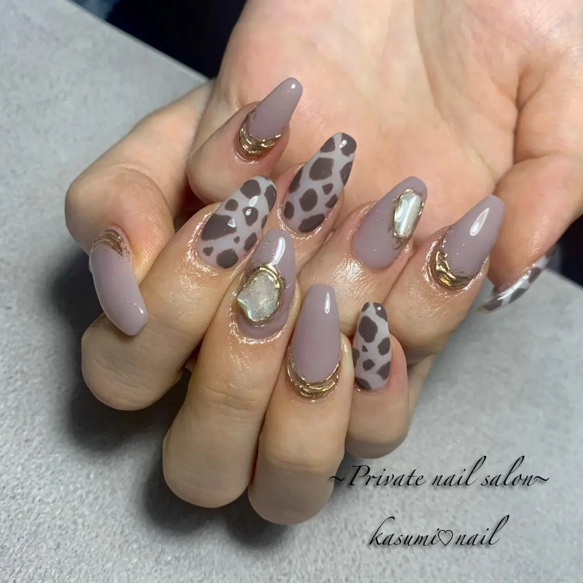 ネイル アニマル柄 ミラーネイル ニュアンスネイル KASUMI♡ Nailのネイルデザイン