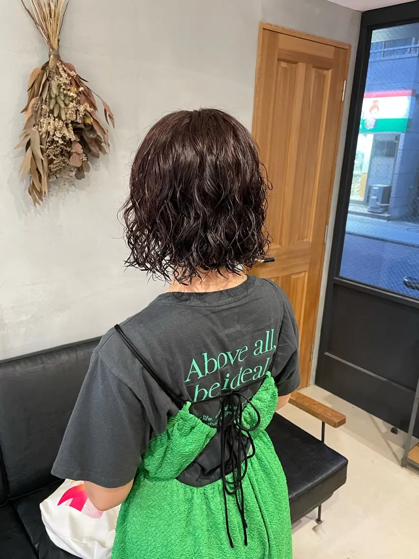 ショート カラー パーマ 暖色カラー🍊 ボブ🌿顔周りcutのヘアスタイル