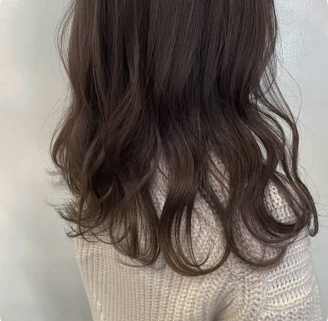 カラー 艶カラー｜束感マツエ ク｜airi۫ ꣑ৎのヘアスタイル