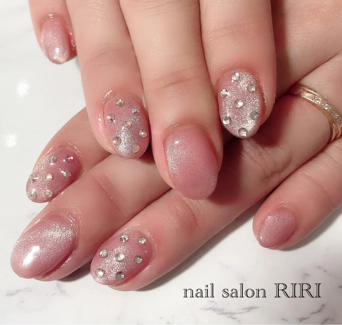 ネイル マグネットネイル RIRI リリのネイルデザイン