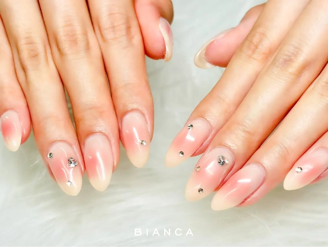 ネイル ハンドネイル Bianca 宮内のネイルデザイン