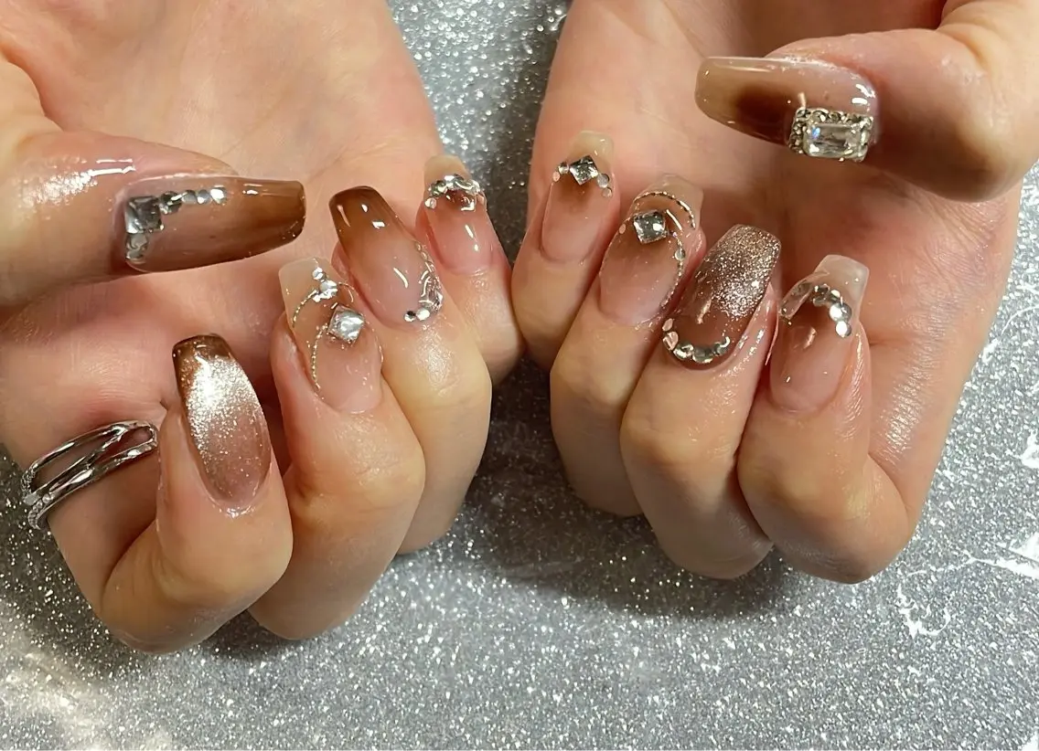 ネイル ハンドネイル VIERU 🌈🎀💖のネイルデザイン