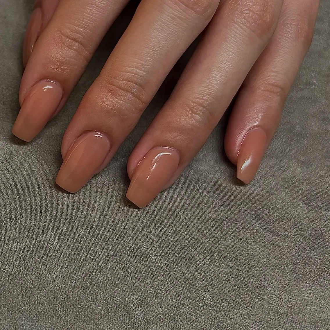 【hand or foot】one colorの写真