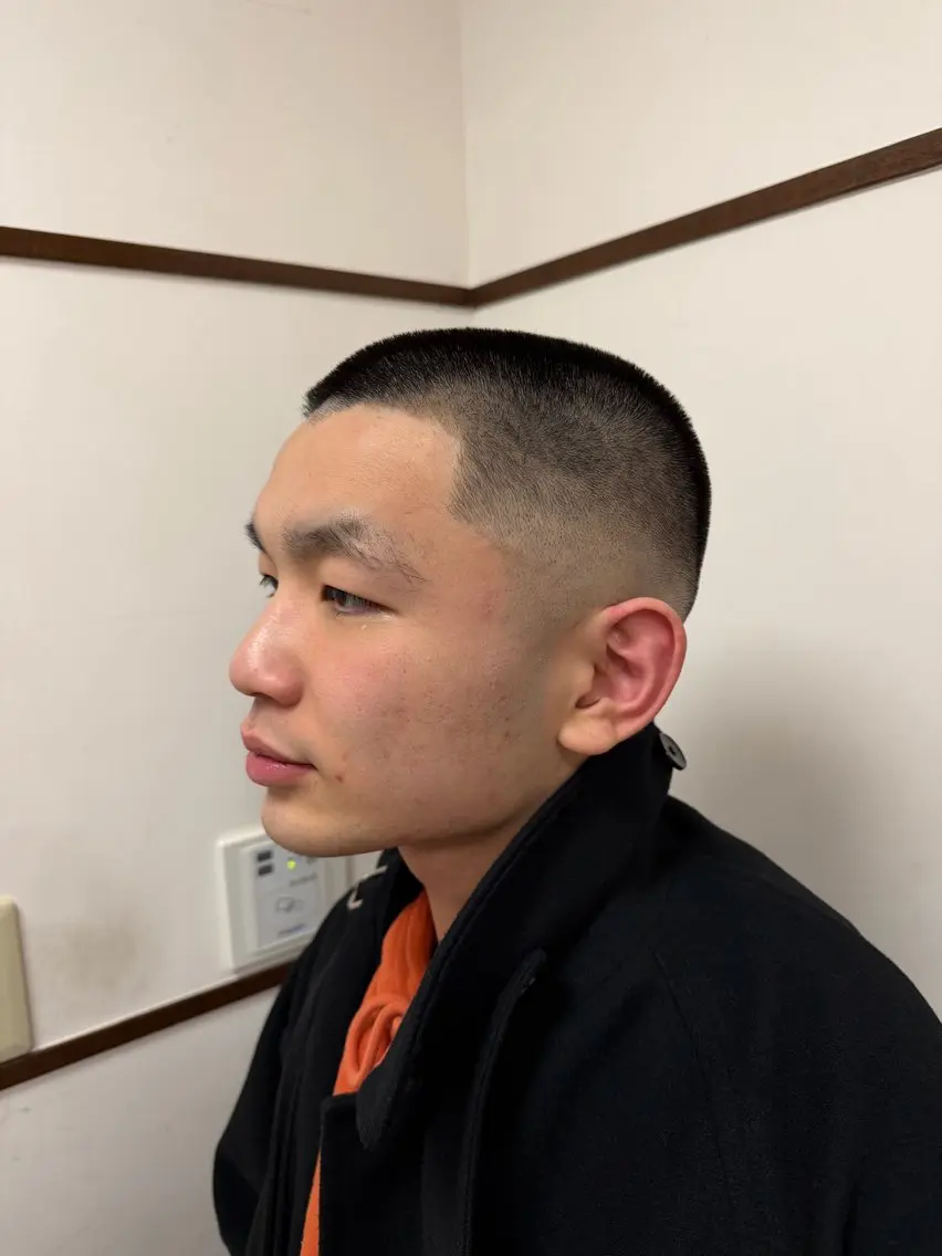 ショート メンズ 糸山 仁のヘアスタイル