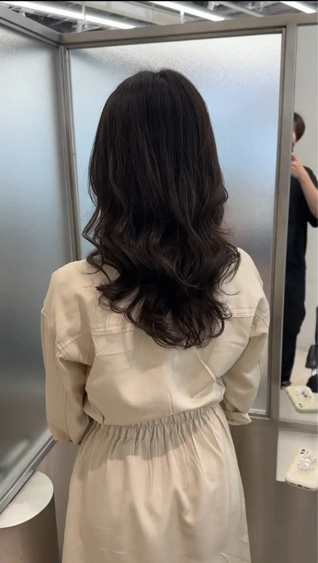 ミディアム パーマ ARMONY大阪店 コテ巻き風パーマのヘアスタイル