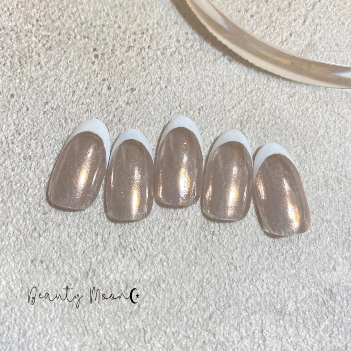 ネイル アートネイル フレンチネイル ハート ミラーネイル ハンドネイル beauty ☪︎moonのネイルデザイン